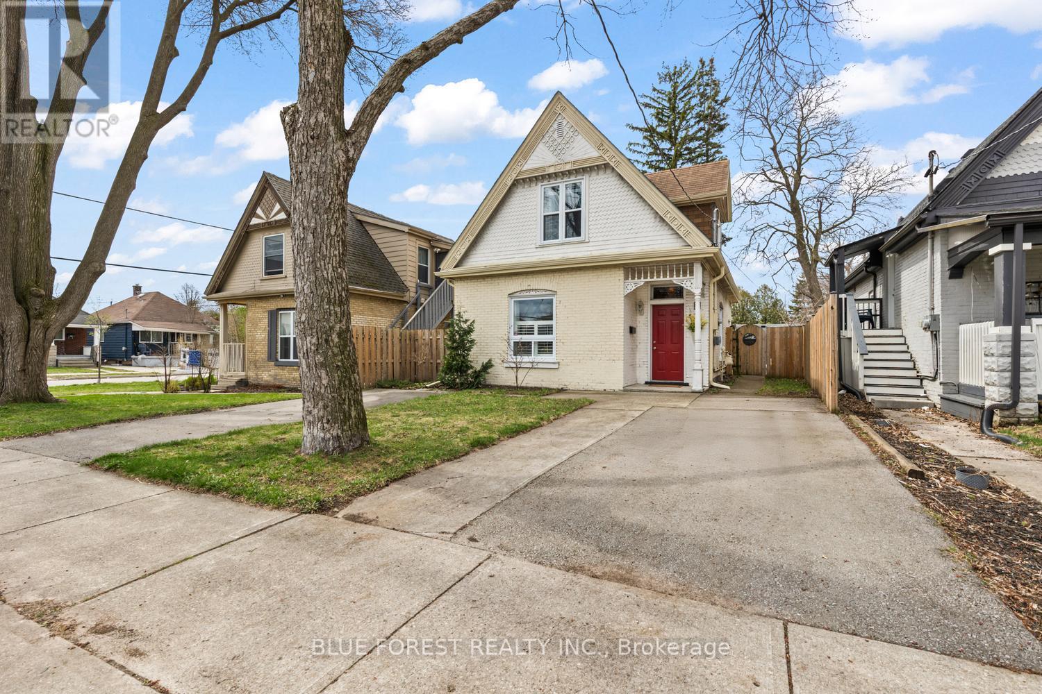 3 MARMORA STREET, London East, Ontario