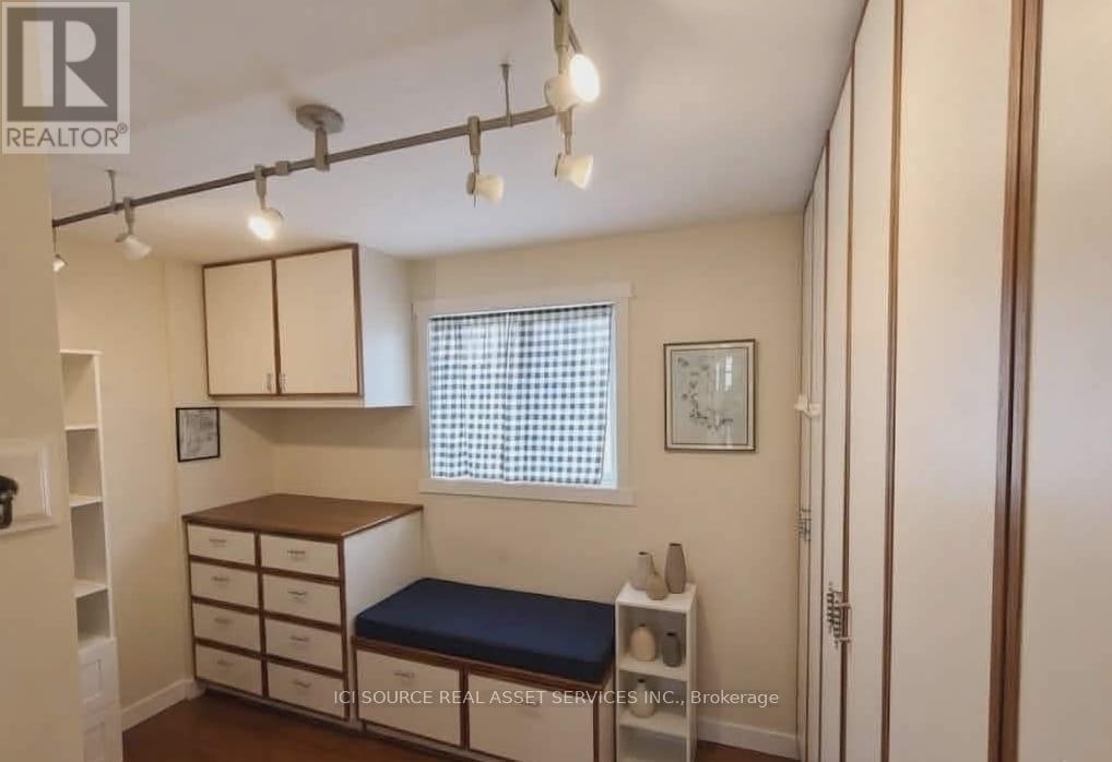 27 Kathrose Drive, Toronto, Ontario  M2J 3P4 - Photo 2 - C13005160