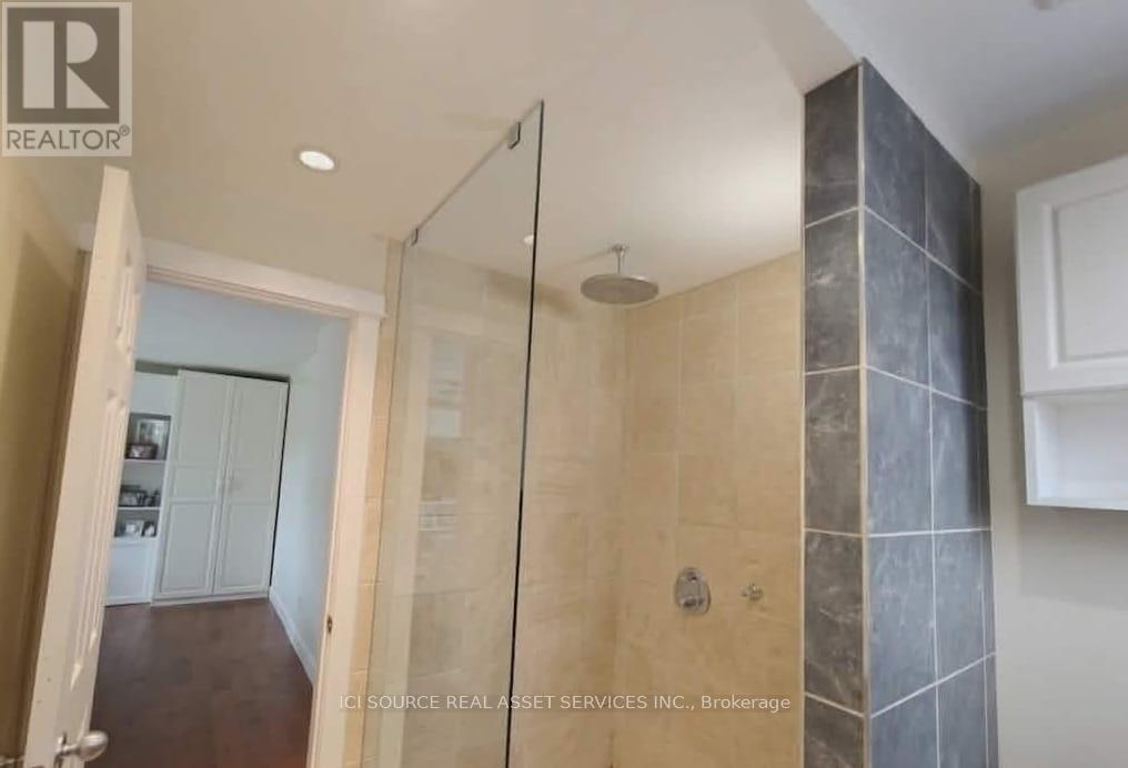 27 Kathrose Drive, Toronto, Ontario  M2J 3P4 - Photo 7 - C13005160