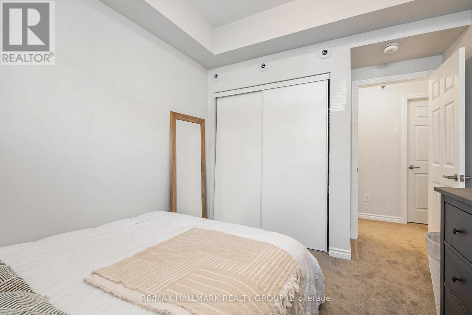 814 Mikinak Road, Ottawa, Ontario  K1K 0P2 - Photo 14 - X13005158