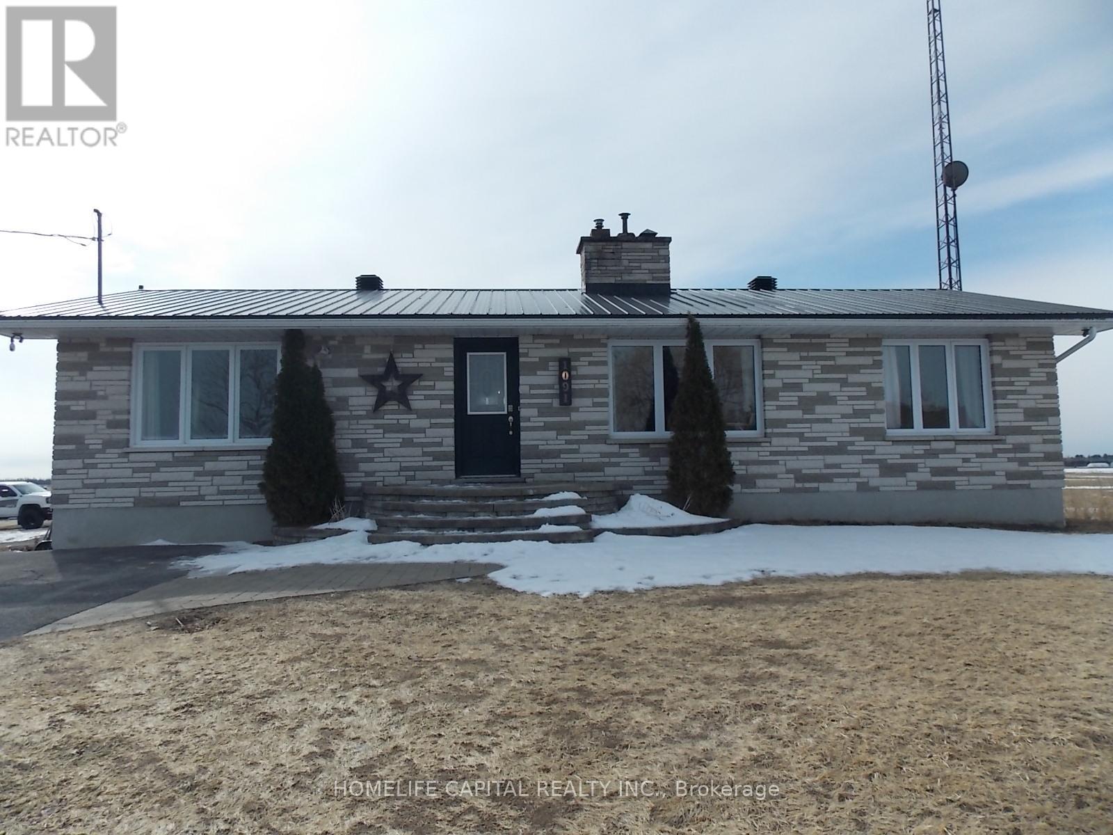 1091 COUNTY RD 15 ROAD, Alfred and Plantagenet, Ontario