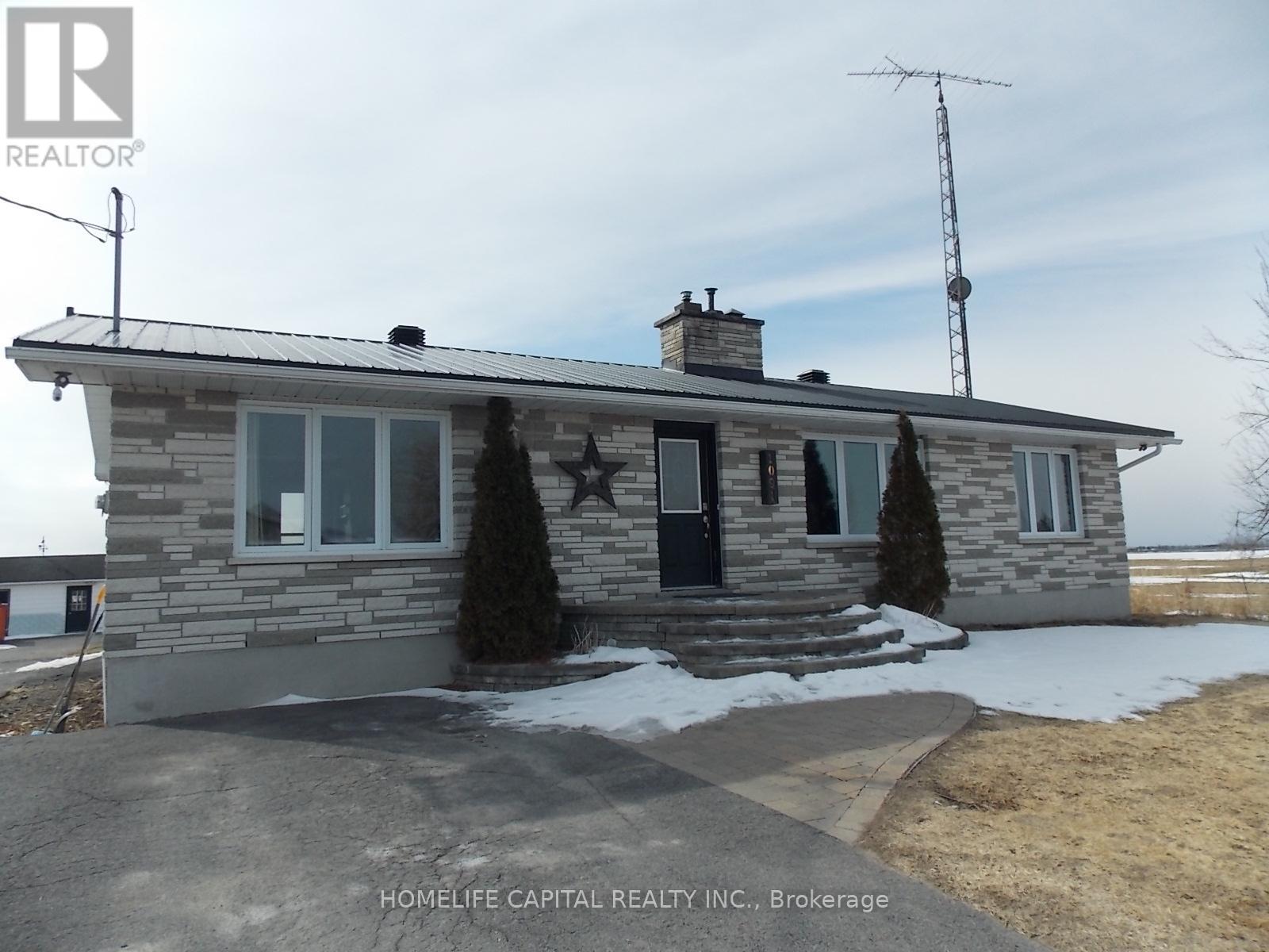 1091 County Rd 15 Road, Alfred And Plantagenet, Ontario  K0B 1A0 - Photo 2 - X13005168