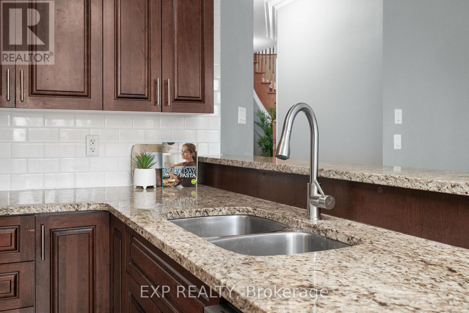 5 Bert Hall Street, Arnprior, Ontario  K7S 3G9 - Photo 13 - X13005178