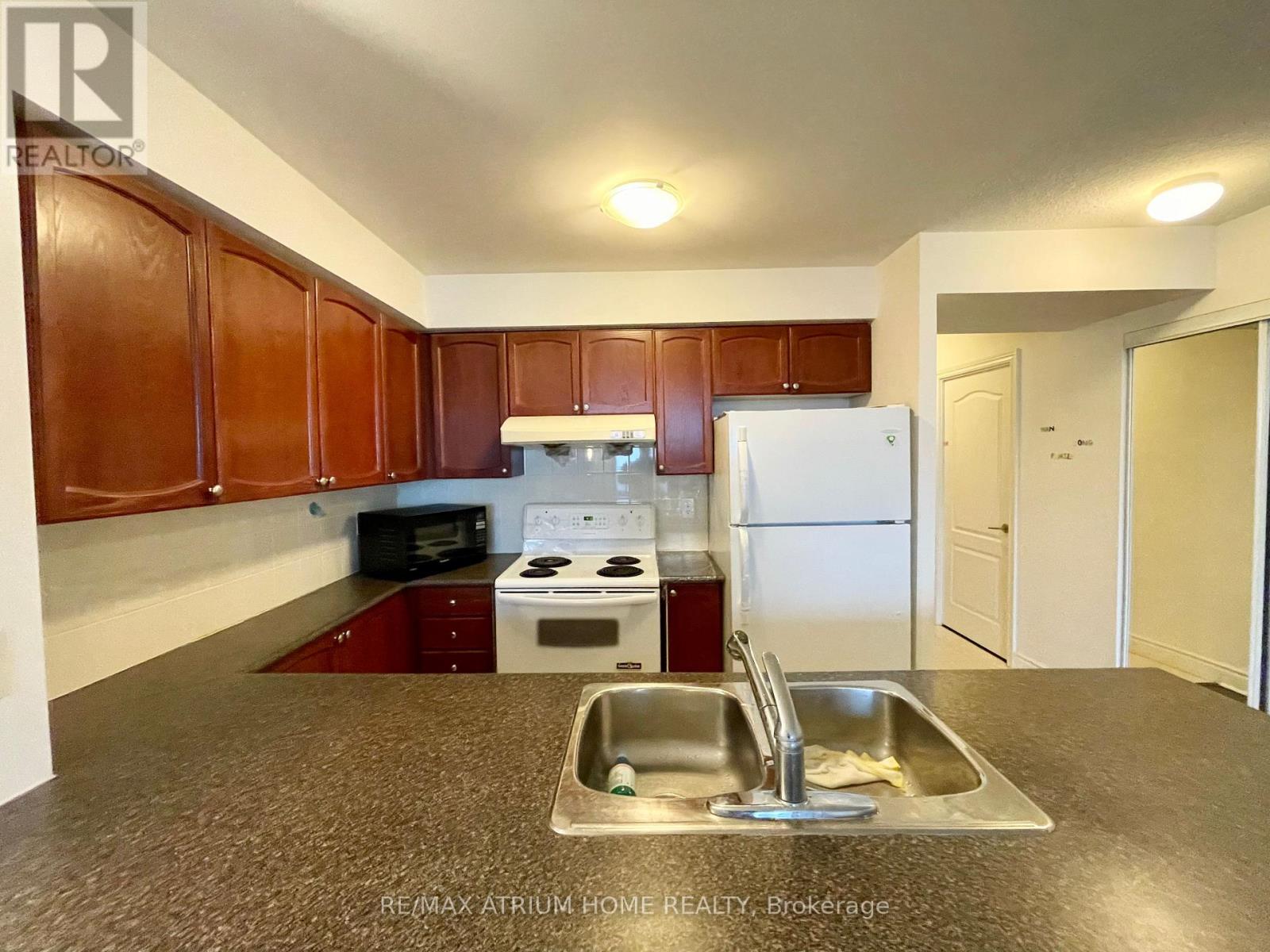 910 - 60 Brian Harrison Way, Toronto, Ontario  M1P 5J5 - Photo 9 - E13005126