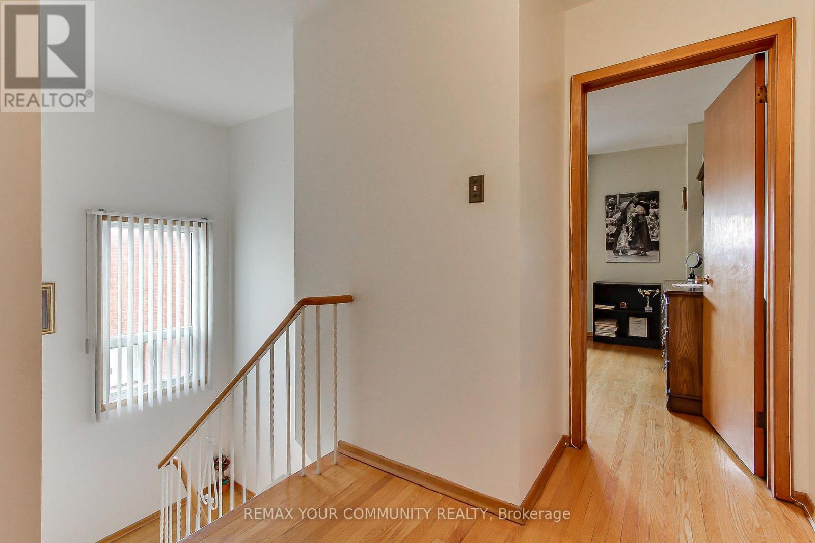 48 North Woodrow Boulevard, Toronto, Ontario  M1K 1W3 - Photo 16 - E13005146