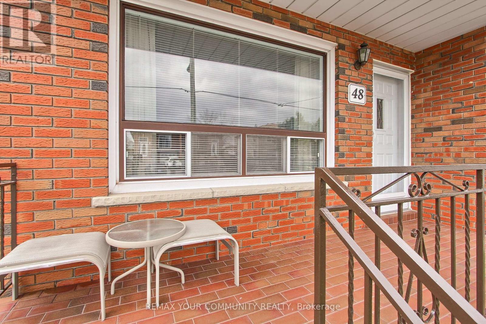 48 North Woodrow Boulevard, Toronto, Ontario  M1K 1W3 - Photo 4 - E13005146