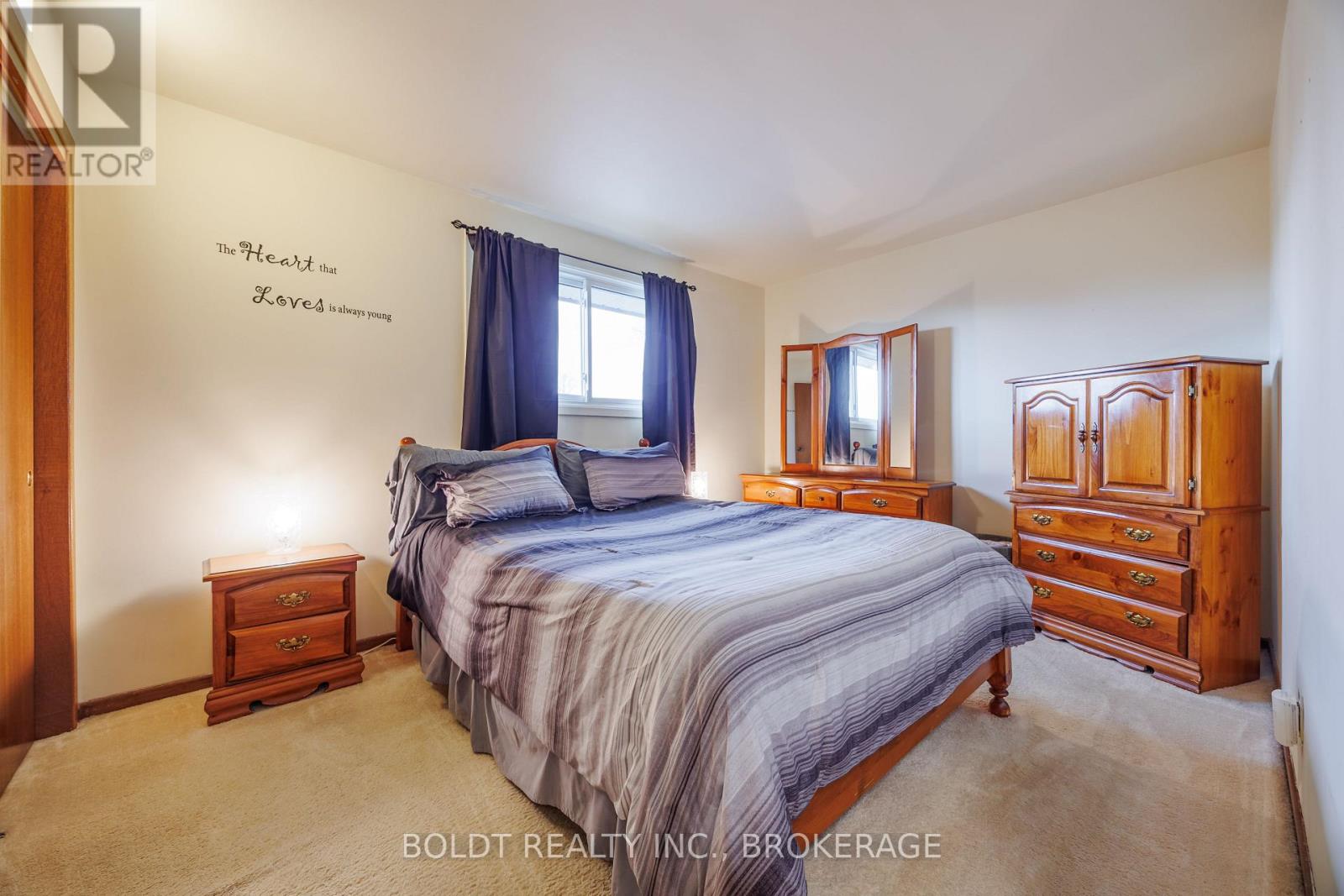 23 Acadia Crescent, St. Catharines, Ontario  L2P 1H7 - Photo 12 - X13005112