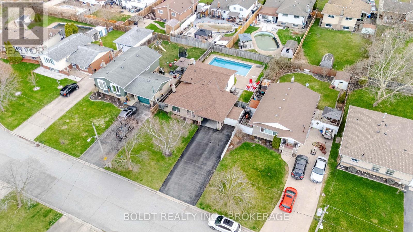 23 Acadia Crescent, St. Catharines, Ontario  L2P 1H7 - Photo 29 - X13005112