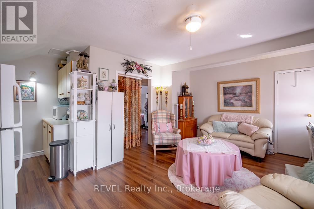 10 Wiley Street, St. Catharines, Ontario  L2R 4E5 - Photo 22 - X13005136