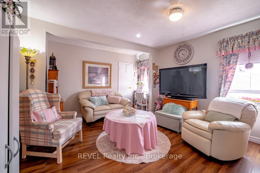 10 Wiley Street, St. Catharines, Ontario  L2R 4E5 - Photo 23 - X13005136