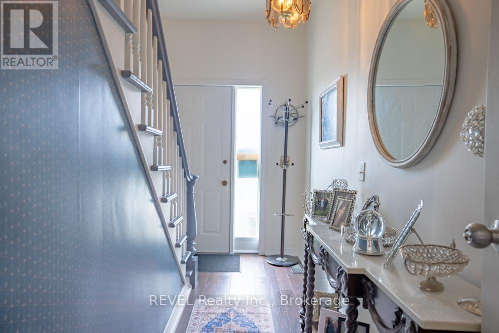 10 Wiley Street, St. Catharines, Ontario  L2R 4E5 - Photo 9 - X13005136