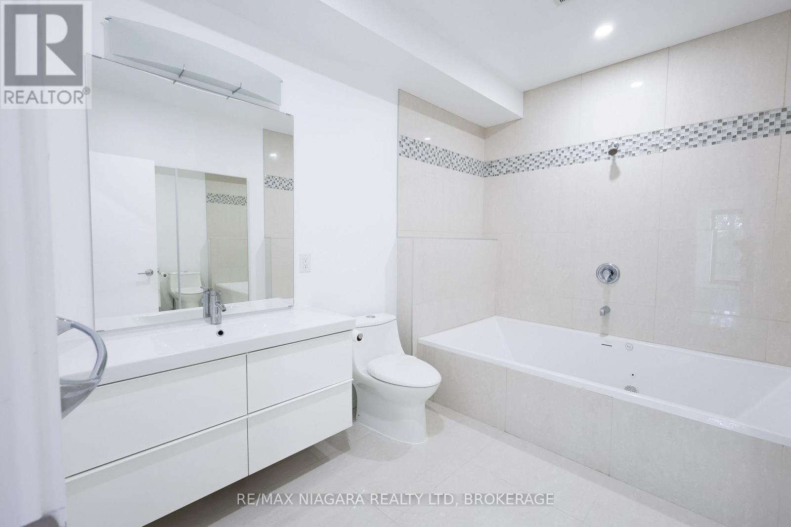 68 First Street, Welland, Ontario  L3B 4R9 - Photo 15 - X13005138