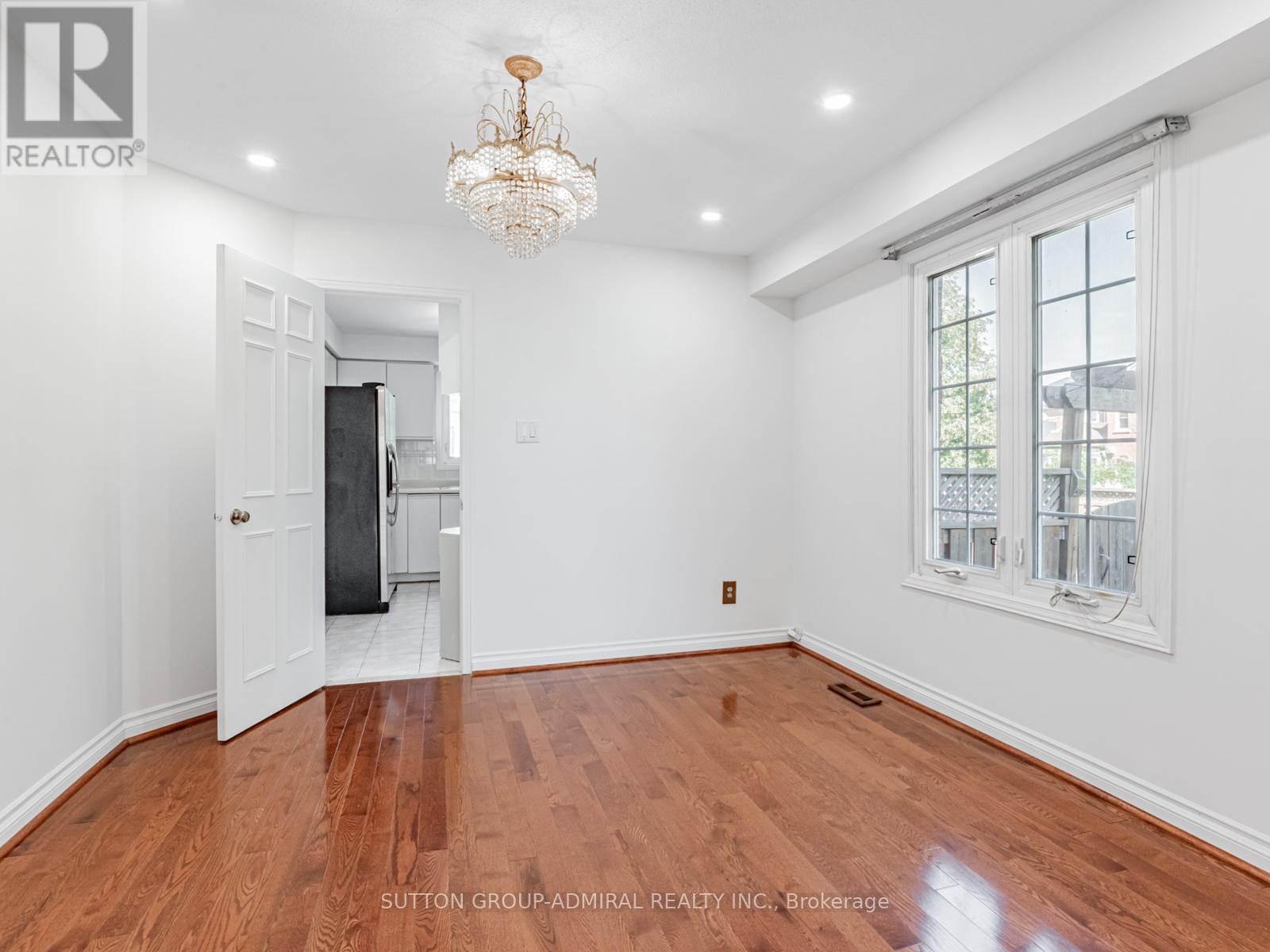 98 Rosedale Heights Drive, Vaughan, Ontario  L4J 4V7 - Photo 8 - N13005116