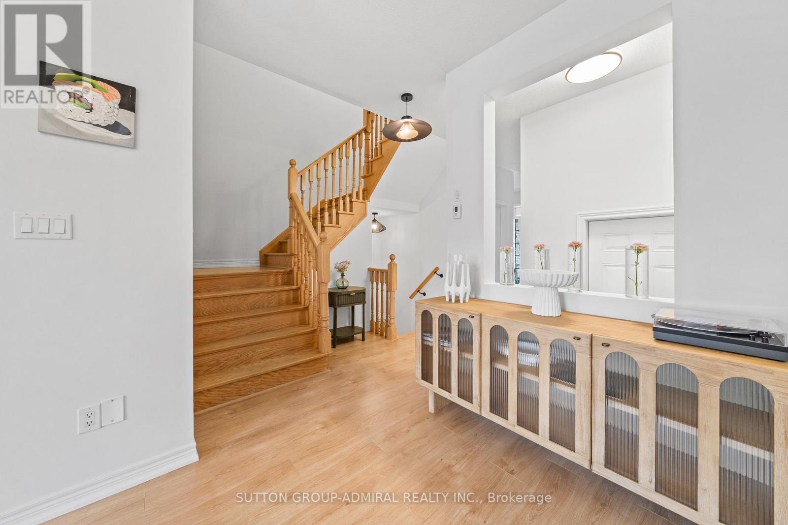 23 Greenwood Drive, Essa, Ontario  L3W 0N5 - Photo 2 - N13005140