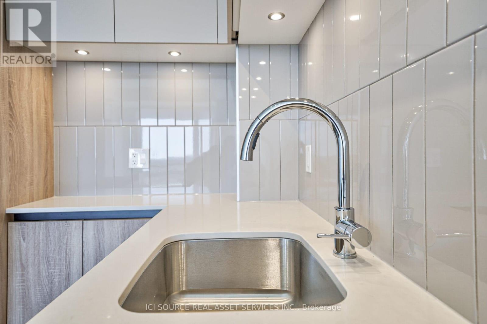 1208 - 7950 Bathurst Street, Vaughan, Ontario  L4J 0L4 - Photo 15 - N13005148