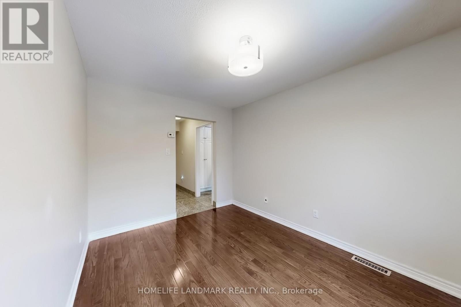 108 Miles Farm Road, Markham, Ontario  L3S 2A4 - Photo 8 - N12864576