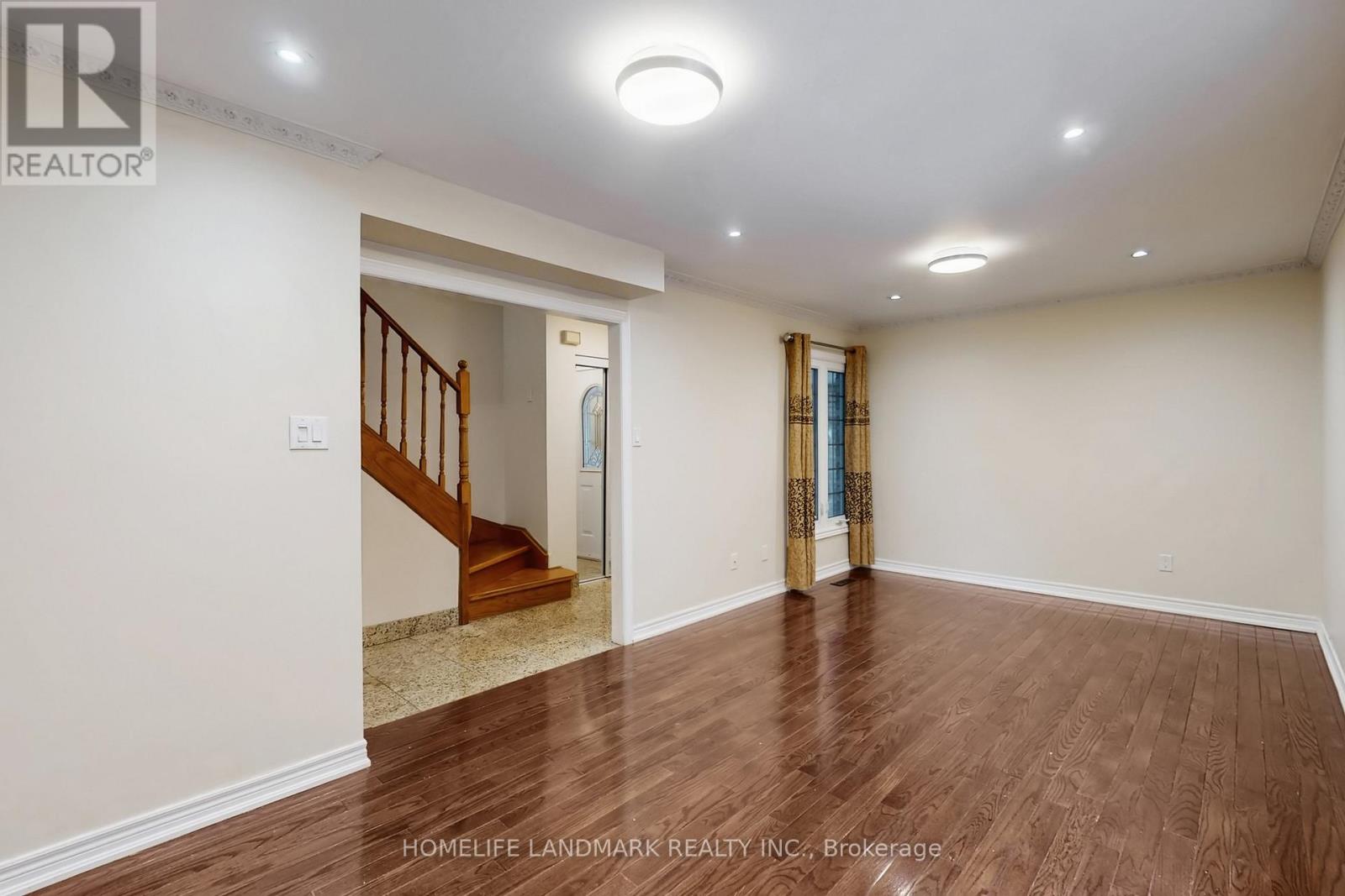 108 Miles Farm Road, Markham, Ontario  L3S 2A4 - Photo 6 - N12864576