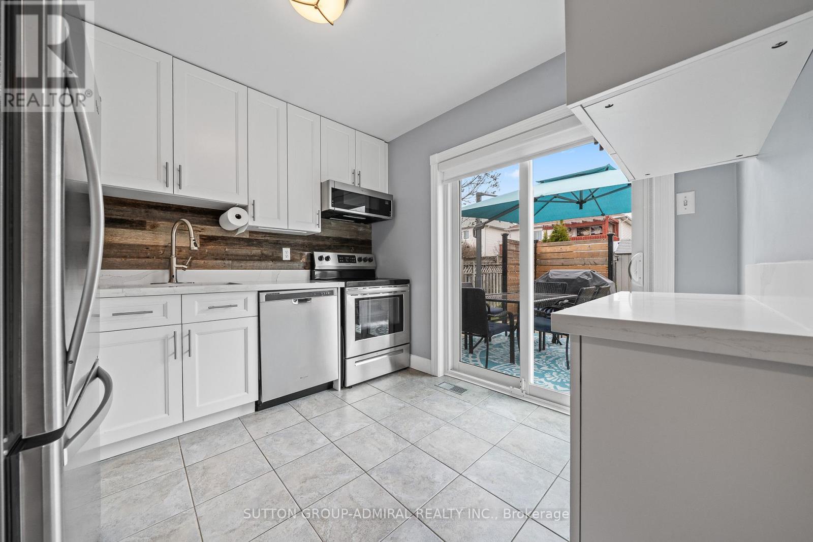 52 Moir Crescent, Barrie, Ontario  L4N 8B2 - Photo 12 - S13005142