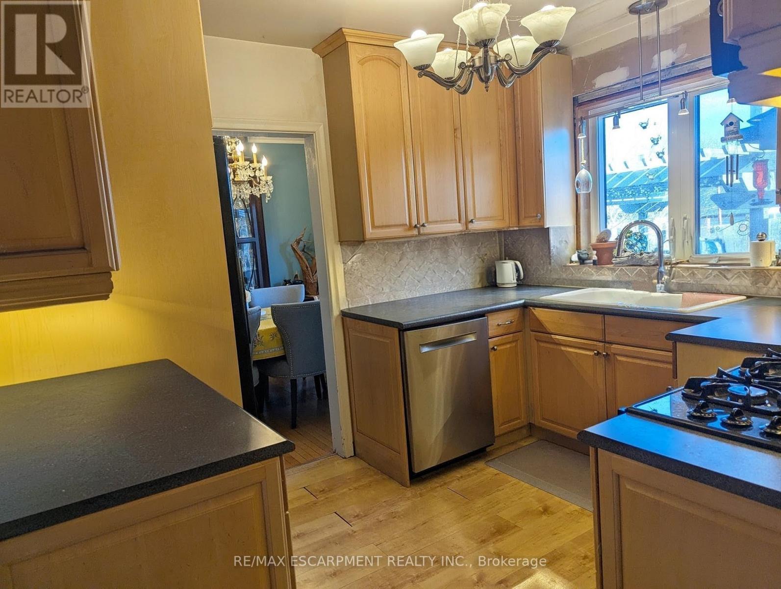 35 Marcia Avenue, Toronto, Ontario  M6B 2Y6 - Photo 6 - W13005130