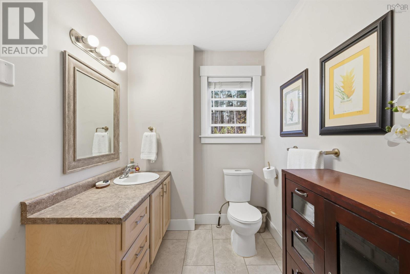 281 Heselton Drive, Ostrea Lake, Nova Scotia  B0J 2L0 - Photo 14 - 202600908
