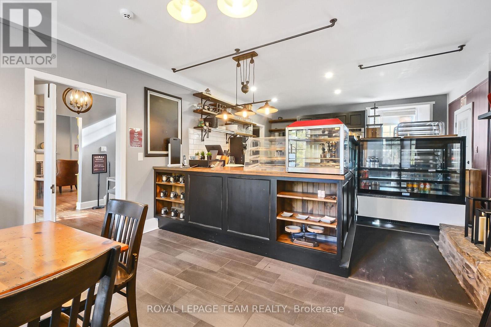 6 Spencer Street S, Edwardsburgh/cardinal, Ontario  K0E 1X0 - Photo 7 - X12399147