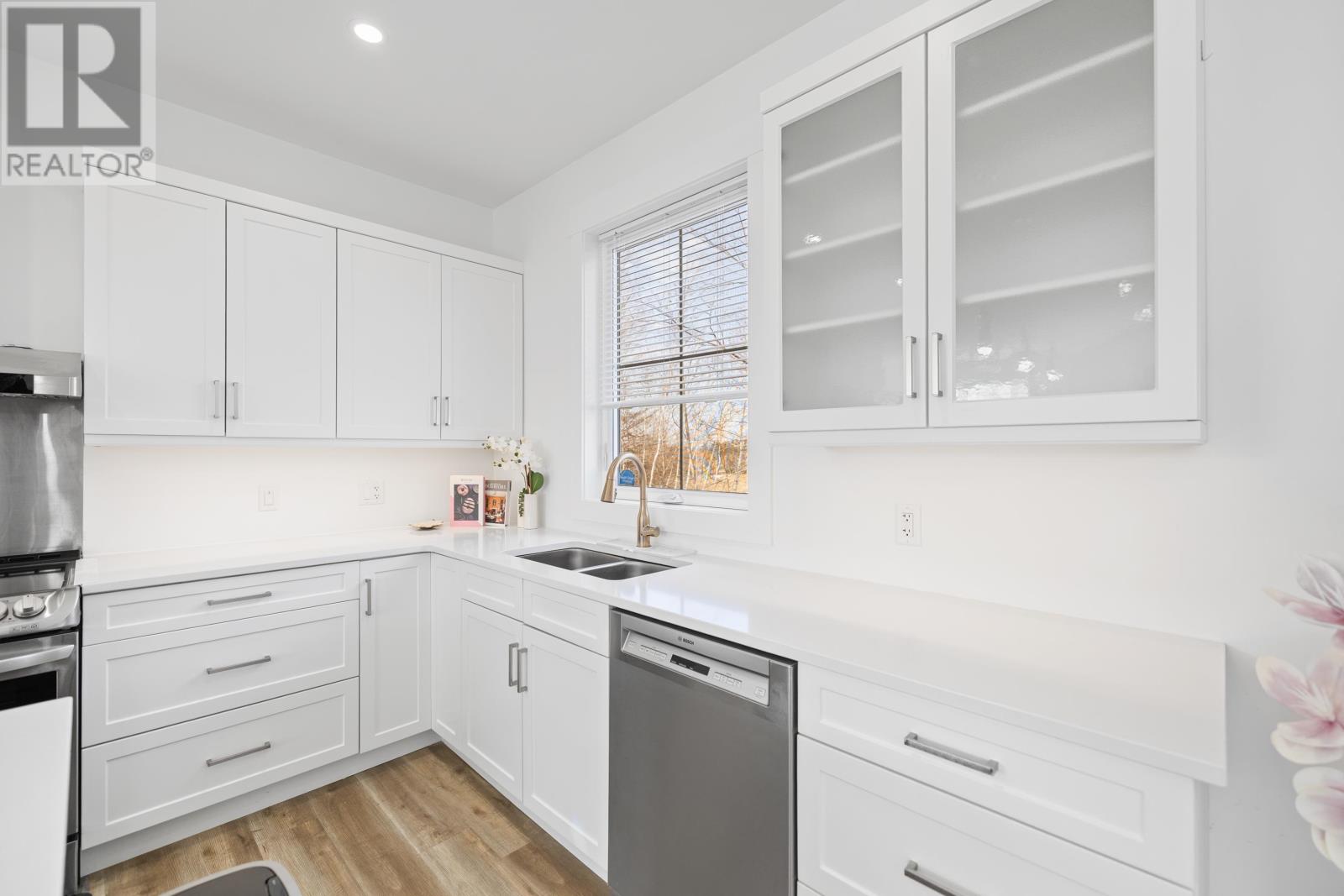 74 England Circle, West Royalty, Prince Edward Island  C1E 1W9 - Photo 14 - 202607565