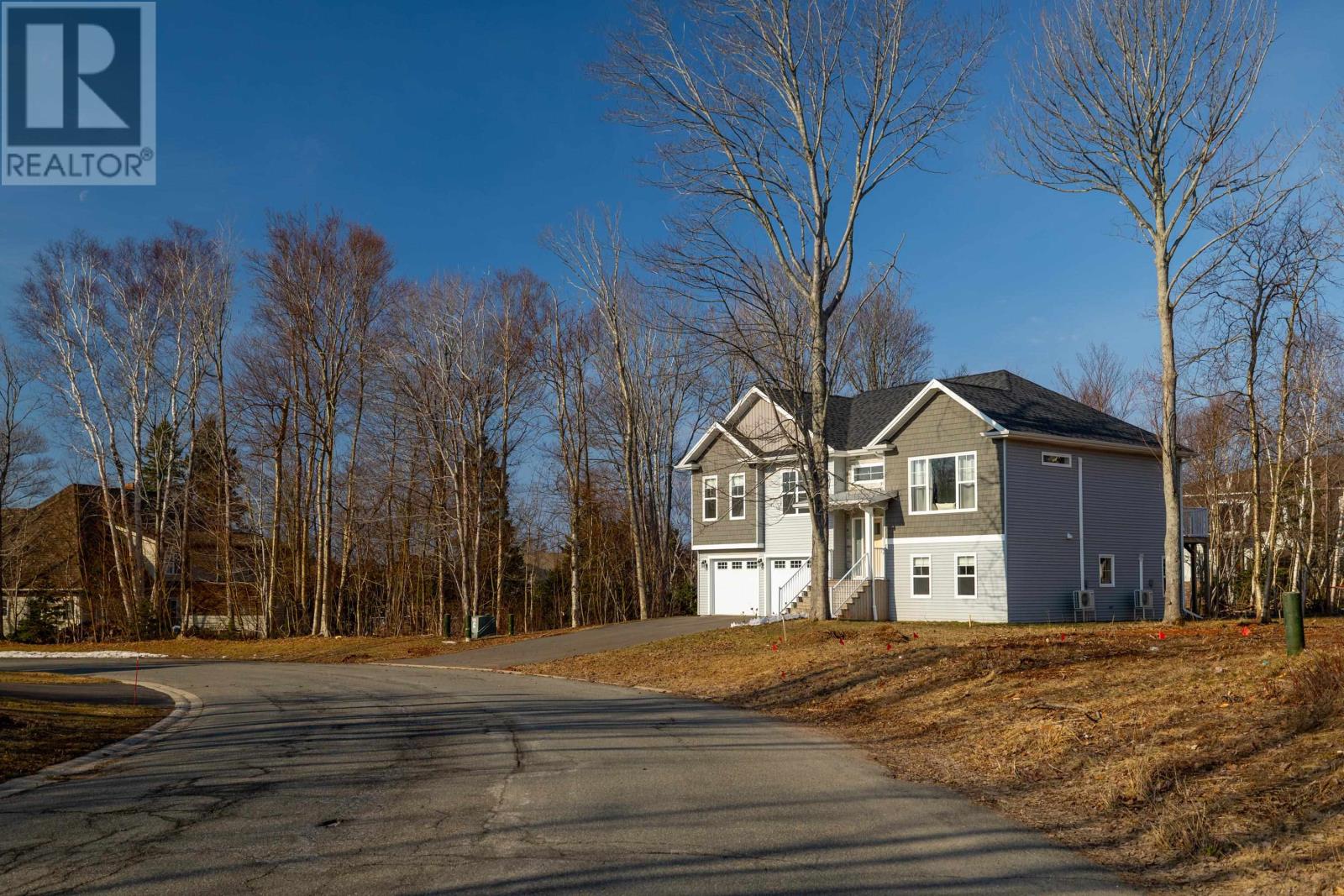 74 England Circle, West Royalty, Prince Edward Island  C1E 1W9 - Photo 3 - 202607565