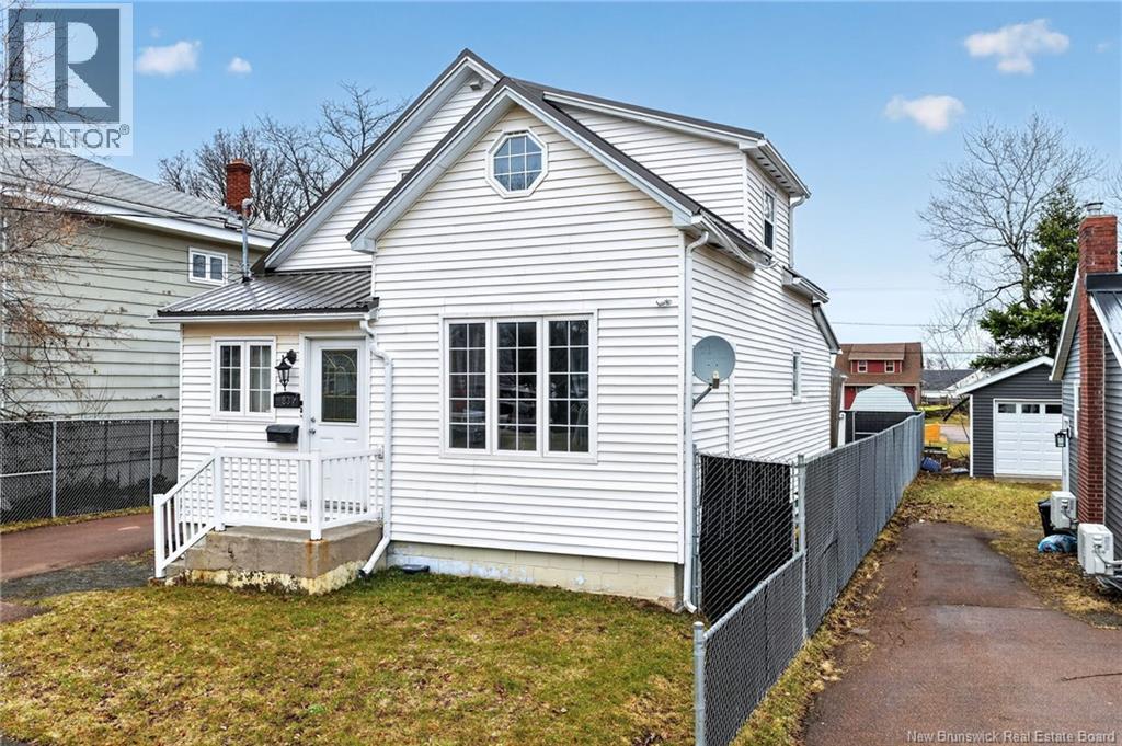 83 Salter Avenue, Moncton, New Brunswick  E1C 7R4 - Photo 2 - NB137333