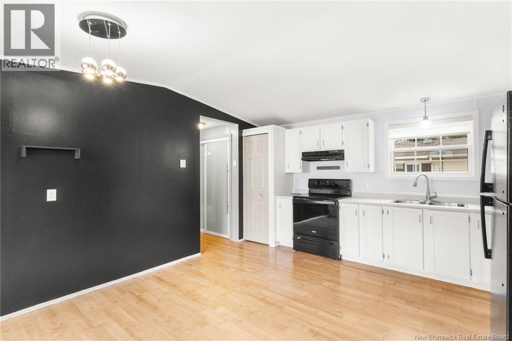 111 Currie Crescent, Waasis, New Brunswick  E3B 7H3 - Photo 4 - NB137144