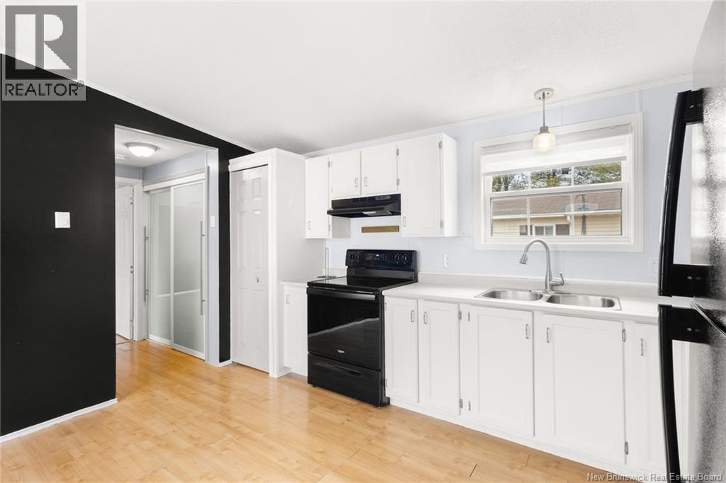 111 Currie Crescent, Waasis, New Brunswick  E3B 7H3 - Photo 9 - NB137144