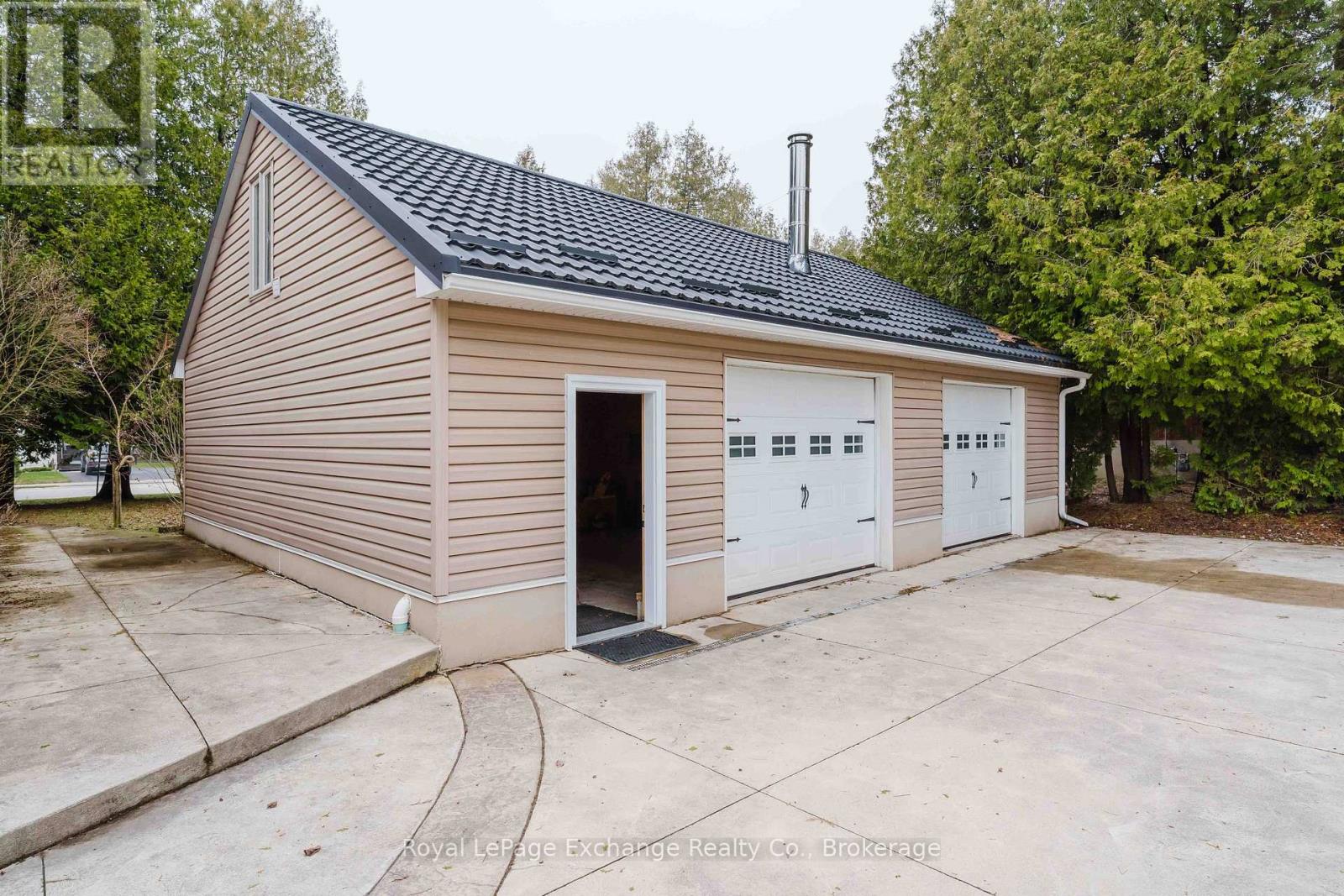 356 Morpeth Street, Saugeen Shores, Ontario  N0H 2L0 - Photo 2 - X13005204