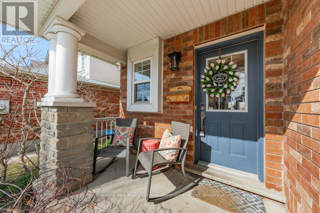 157 Lynch Circle, Guelph, Ontario  N1L 1R7 - Photo 12 - X13005216