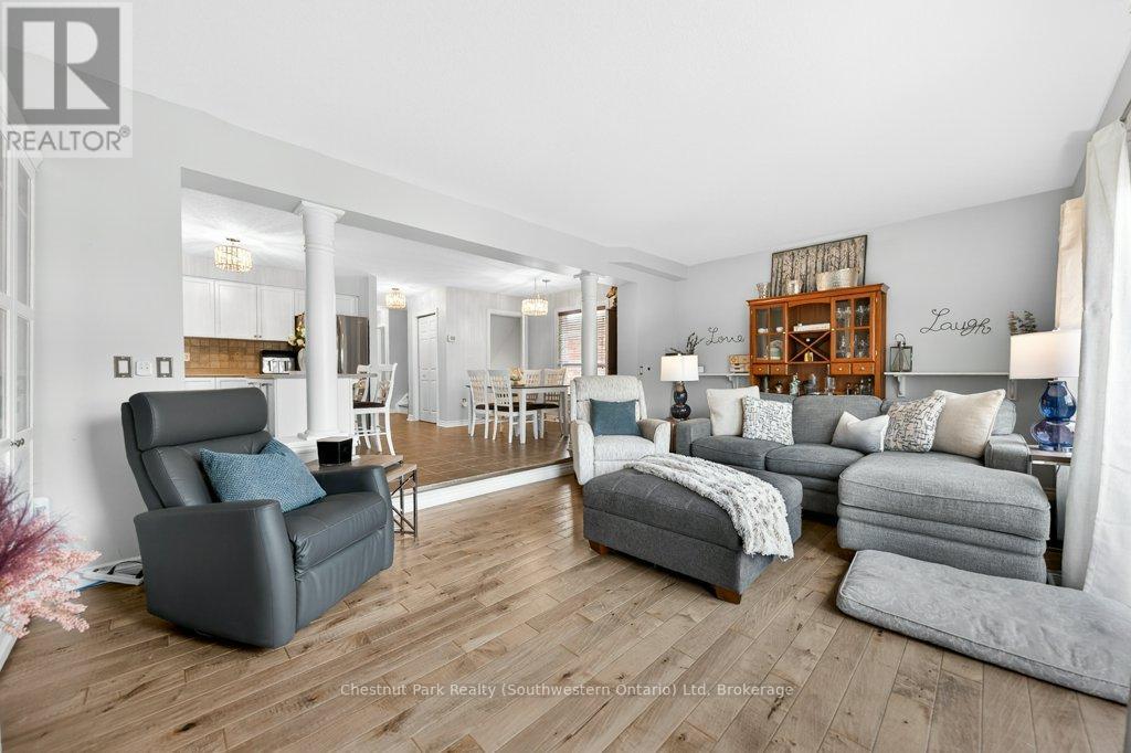 157 Lynch Circle, Guelph, Ontario  N1L 1R7 - Photo 28 - X13005216