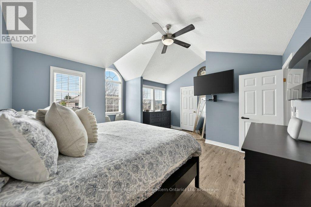 157 Lynch Circle, Guelph, Ontario  N1L 1R7 - Photo 31 - X13005216