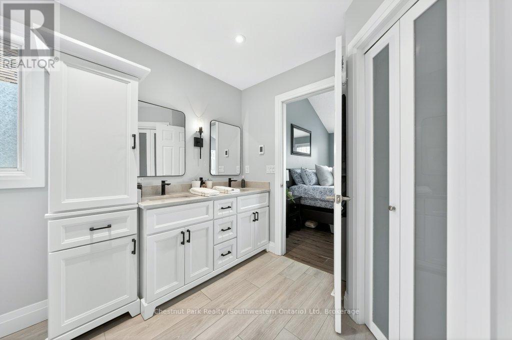 157 Lynch Circle, Guelph, Ontario  N1L 1R7 - Photo 34 - X13005216