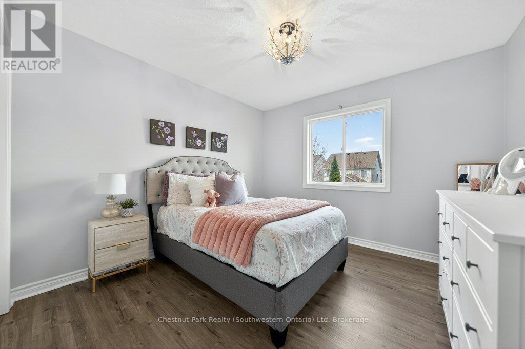 157 Lynch Circle, Guelph, Ontario  N1L 1R7 - Photo 37 - X13005216