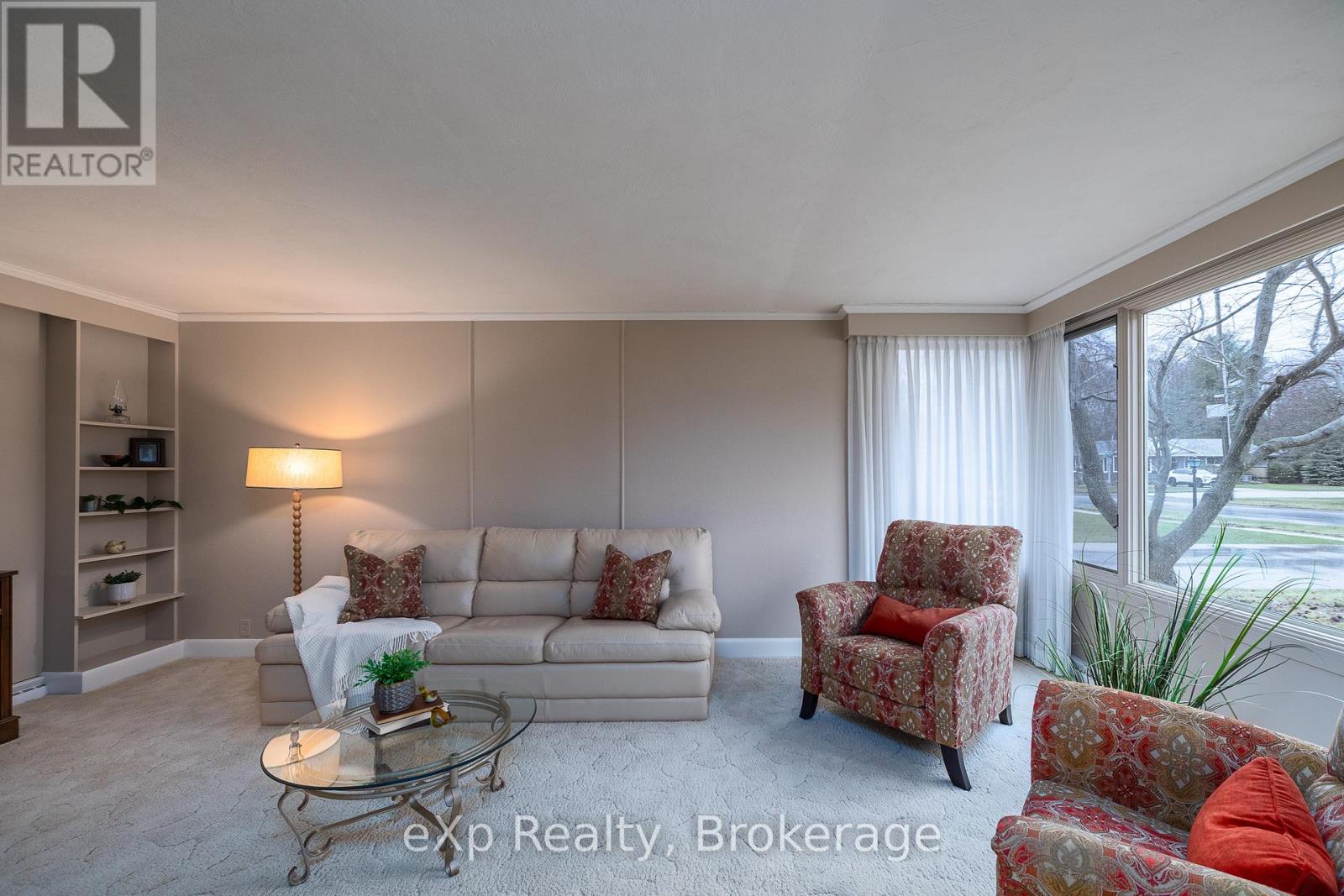 570 7th Street W, Owen Sound, Ontario  N4K 3L6 - Photo 3 - X13005228