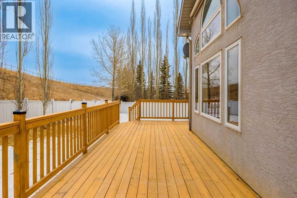 331 Sierra Madre Court Sw, Calgary, Alberta  T3H 3G7 - Photo 40 - A2299948