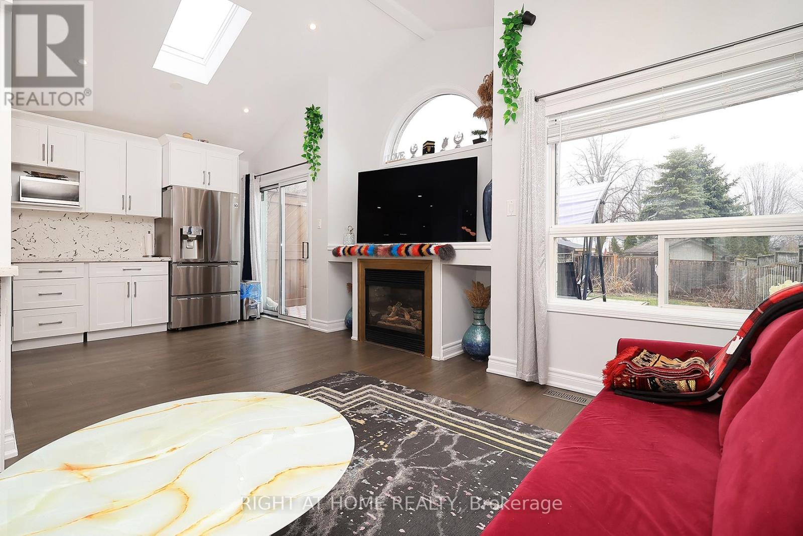 27 Foundry Lane, Whitby, Ontario  L1P 1M5 - Photo 12 - E13005196