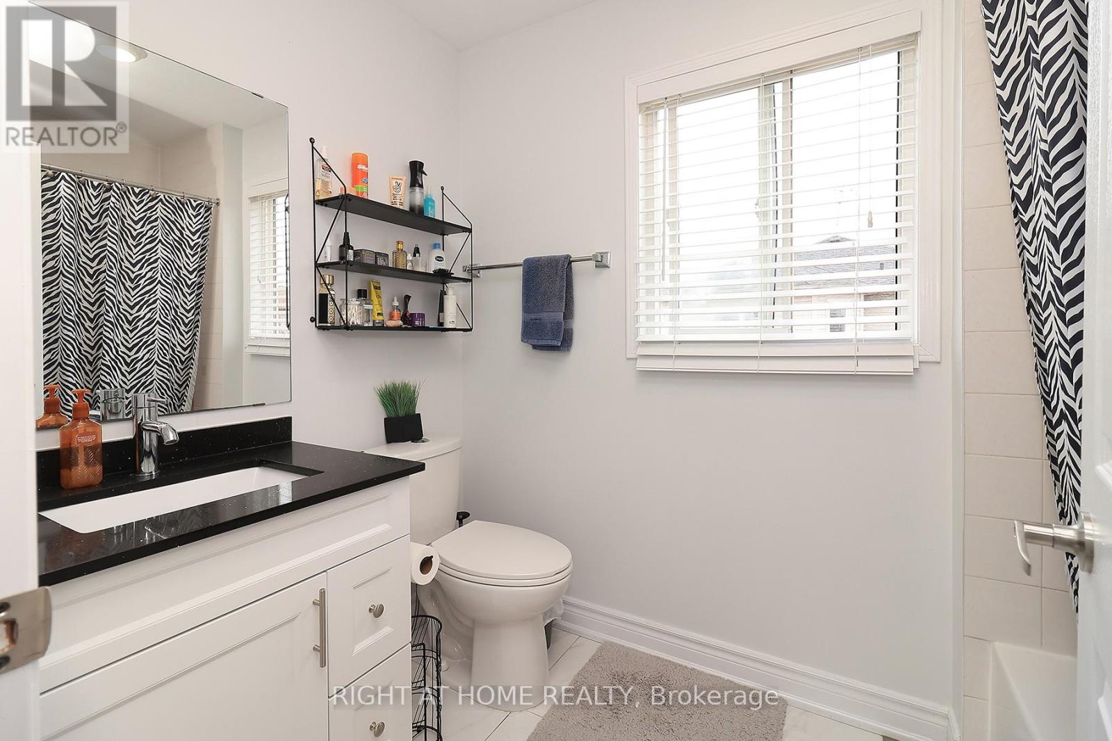 27 Foundry Lane, Whitby, Ontario  L1P 1M5 - Photo 21 - E13005196