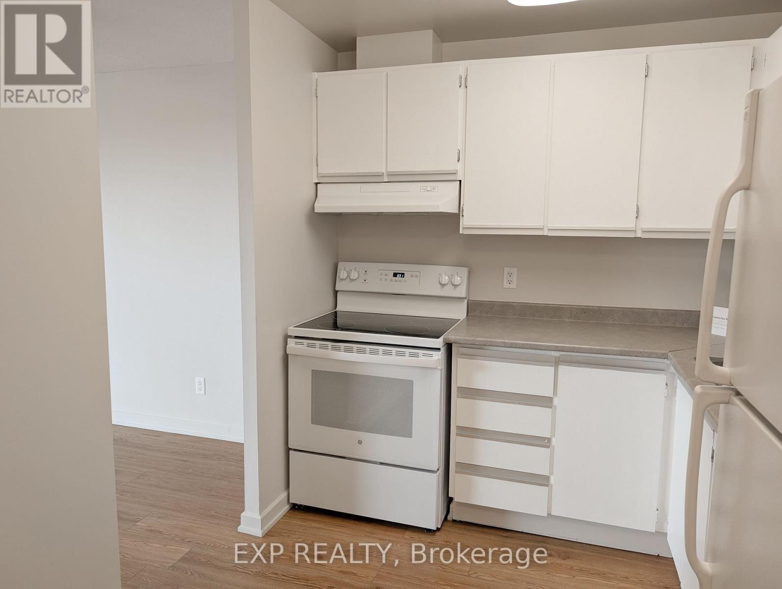 320 - 1320 Richmond Road, Ottawa, Ontario  K2B 8L3 - Photo 2 - X13005190