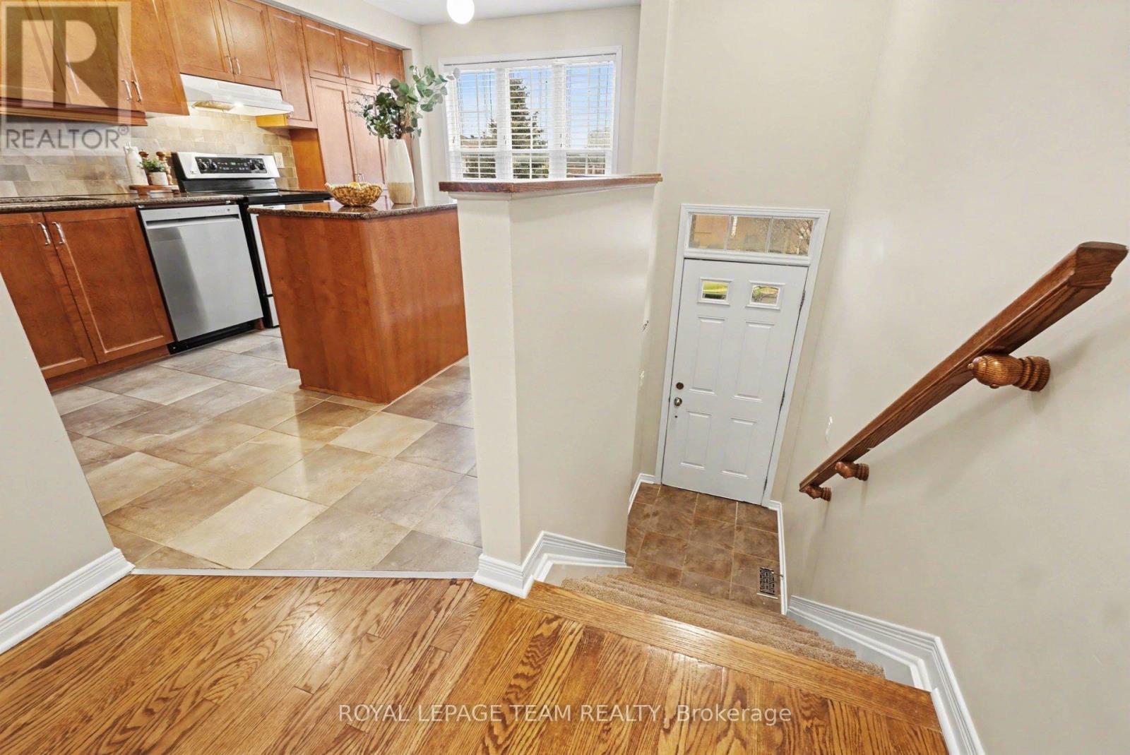 175 Scout Street, Ottawa, Ontario  K2C 4E2 - Photo 3 - X13005220