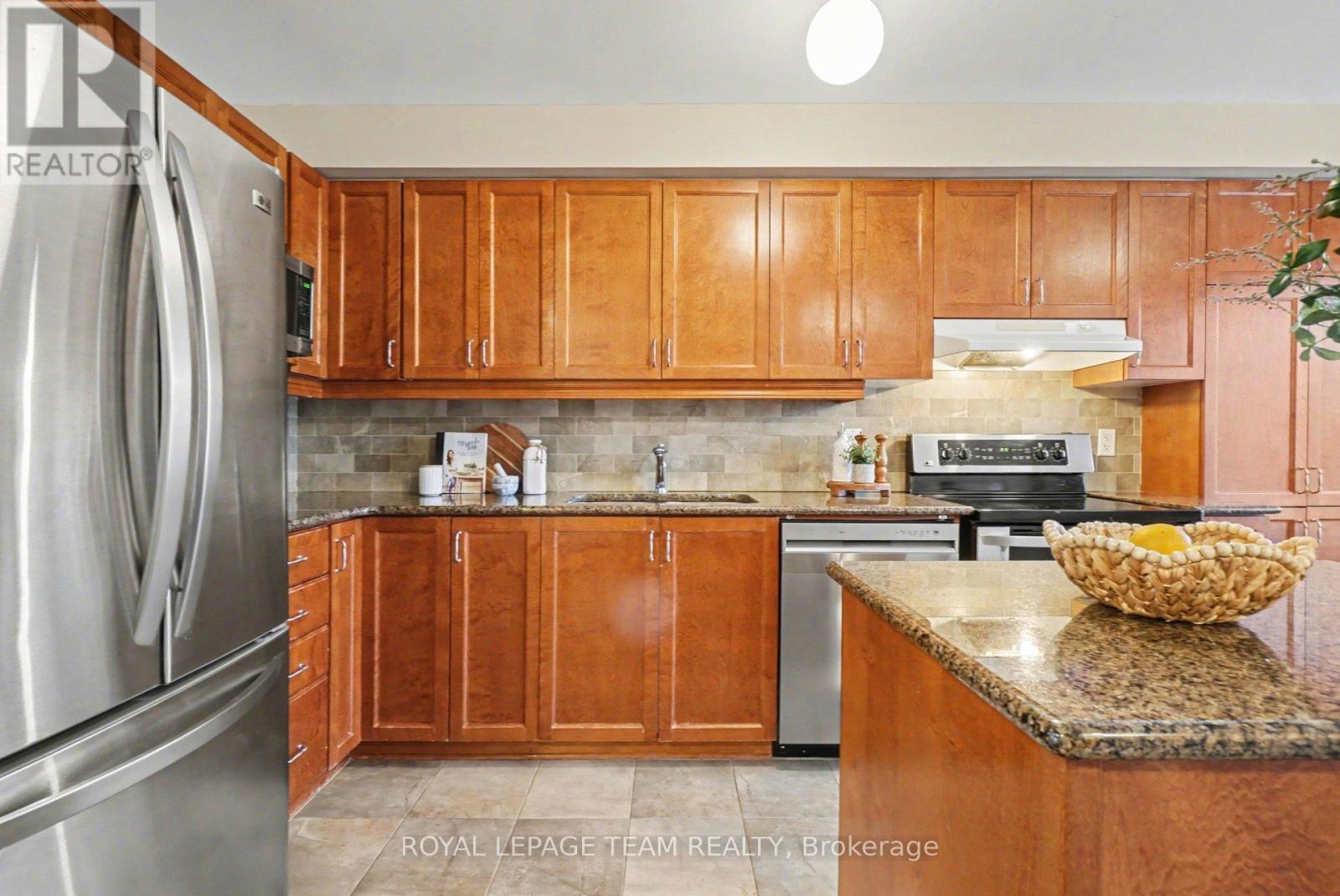 175 Scout Street, Ottawa, Ontario  K2C 4E2 - Photo 4 - X13005220