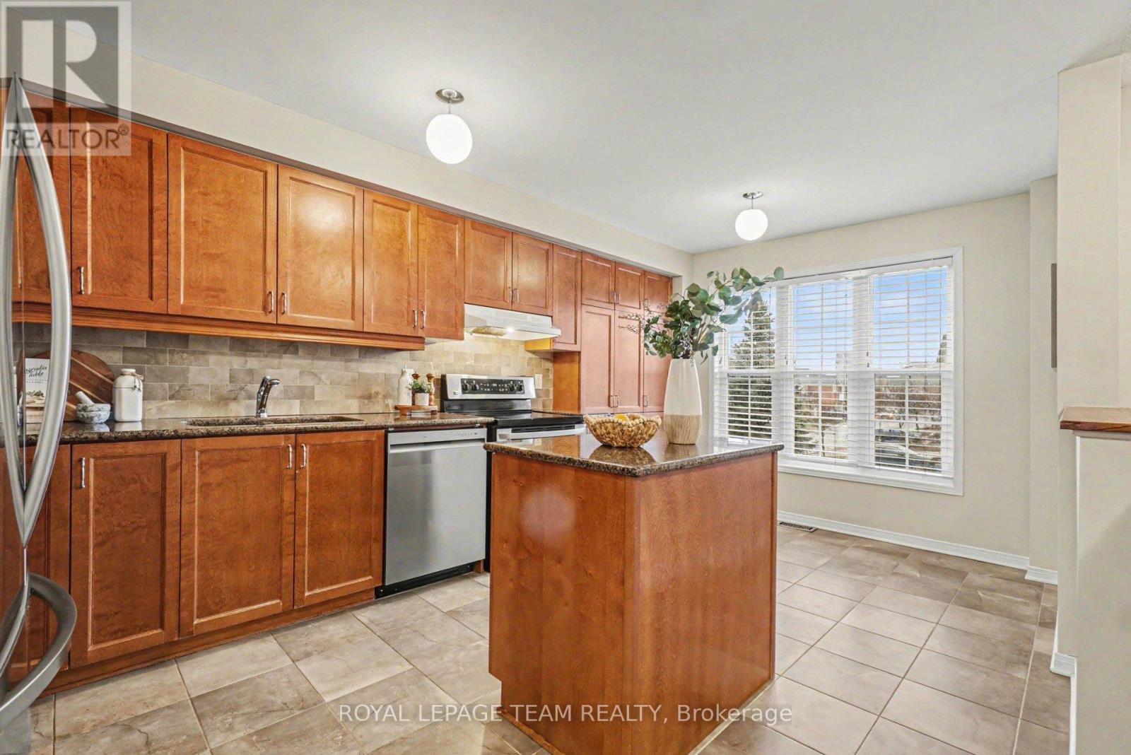 175 Scout Street, Ottawa, Ontario  K2C 4E2 - Photo 6 - X13005220