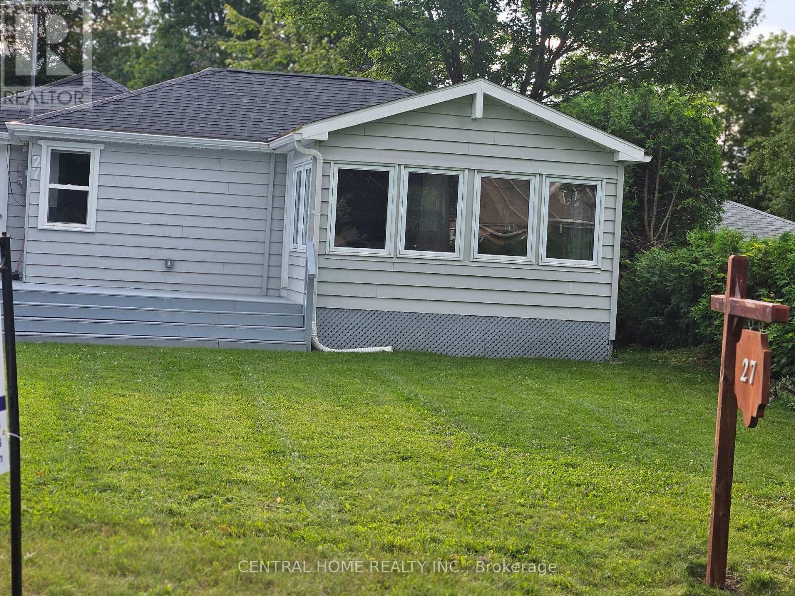 27 Blue Heron Drive, Georgina, Ontario  L0E 1N0 - Photo 4 - N13005212