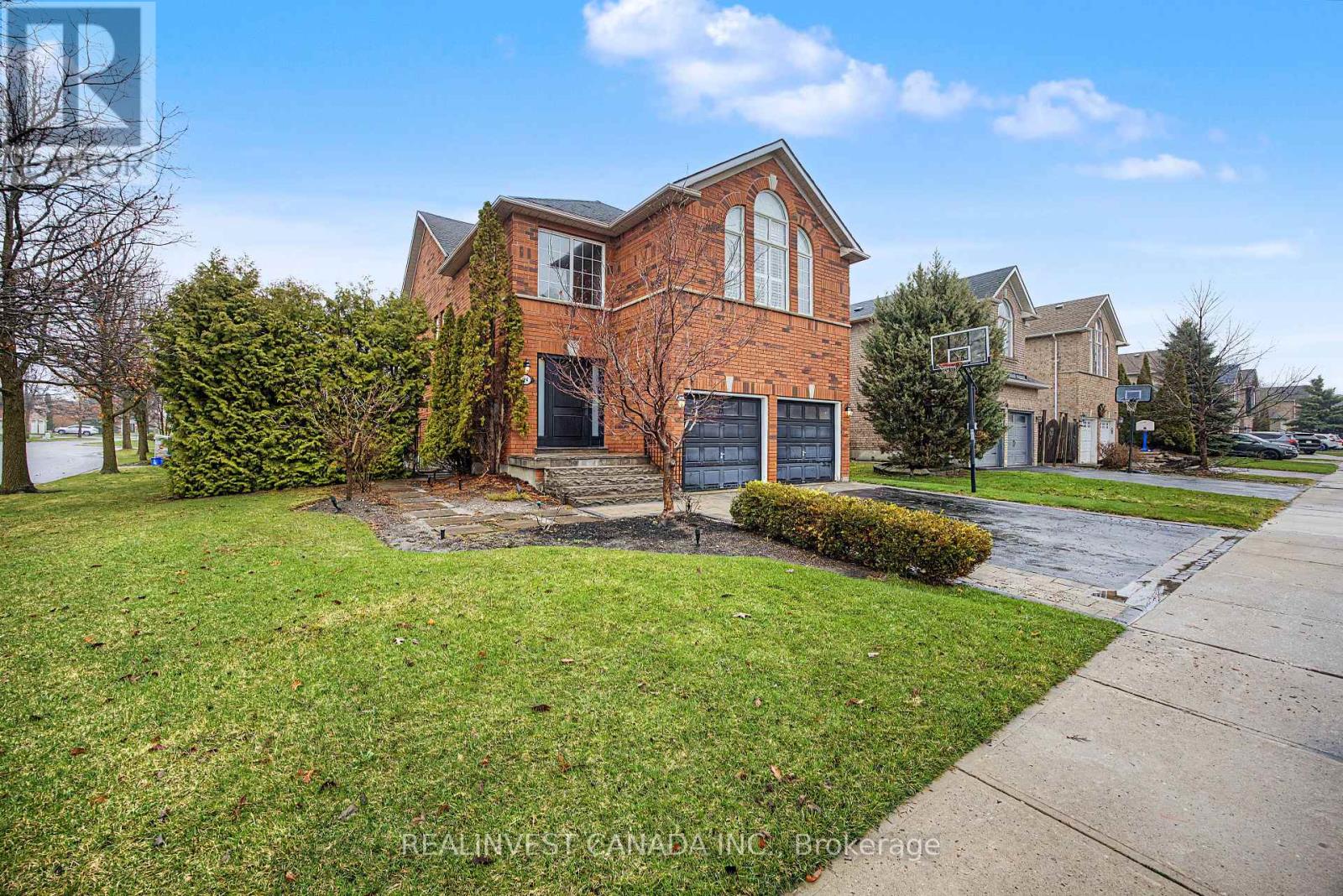 84 WORTHINGTON AVENUE, Richmond Hill, Ontario