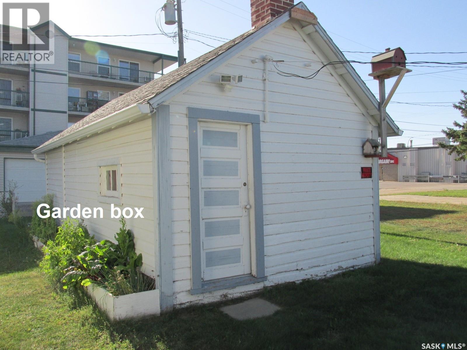 214 2nd Street E, Nipawin, Saskatchewan  S0E 1E0 - Photo 4 - SK019439