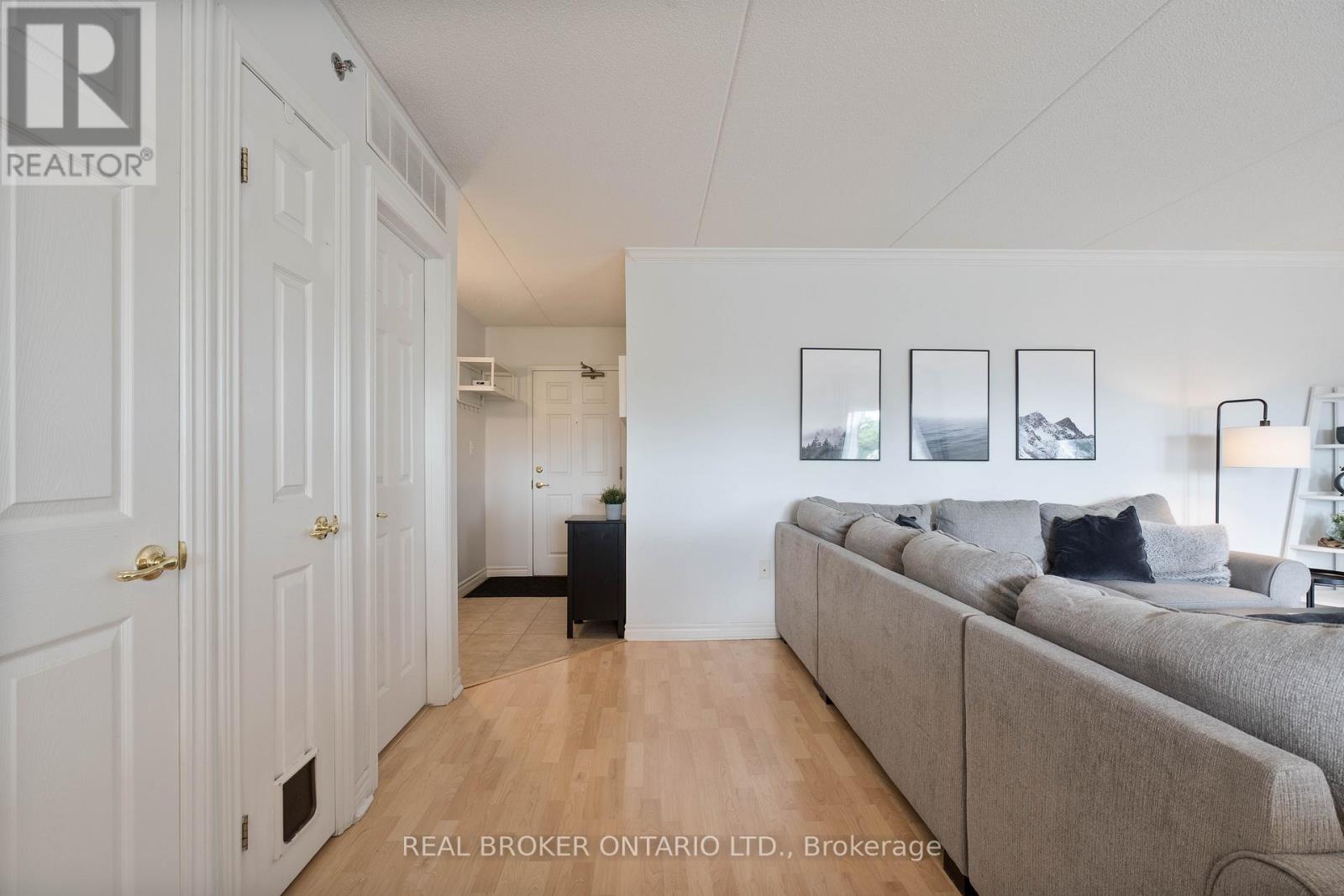 304 - 4450 Fairview Street, Burlington, Ontario  L7L 7K7 - Photo 5 - W13002022