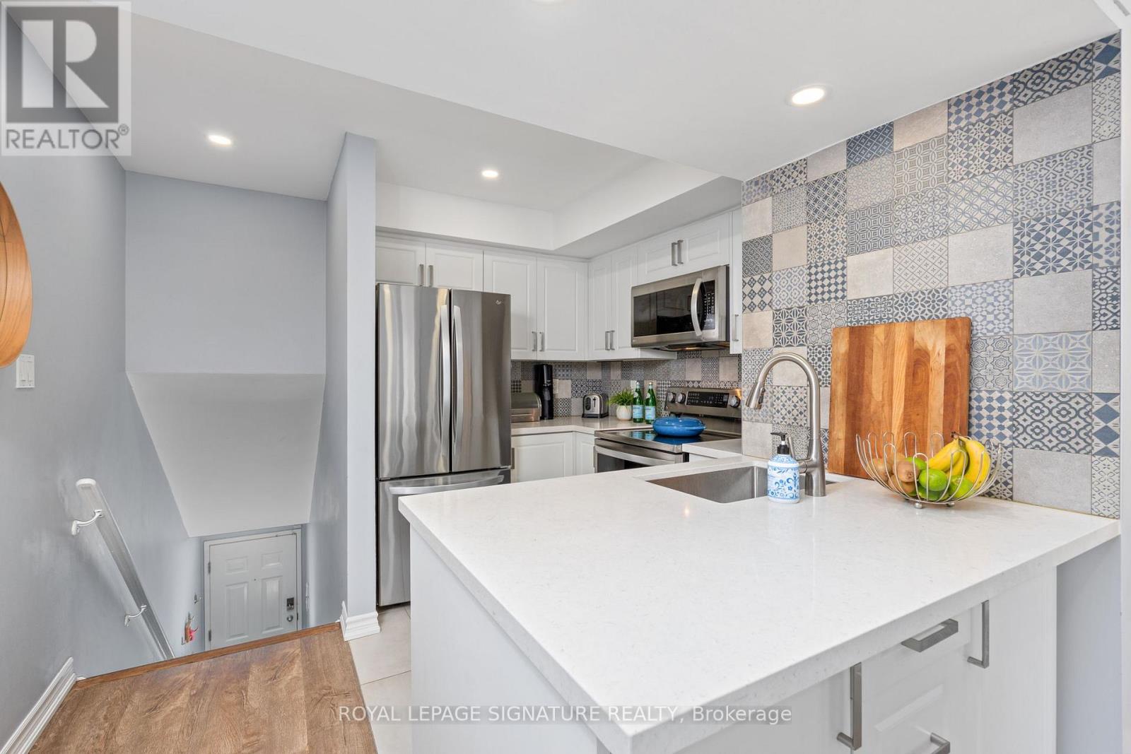 929 - 16 Laidlaw Street, Toronto, Ontario  M6K 1X2 - Photo 3 - W13005230