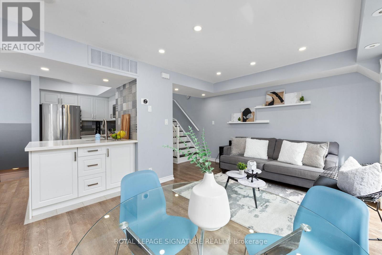 929 - 16 Laidlaw Street, Toronto, Ontario  M6K 1X2 - Photo 4 - W13005230